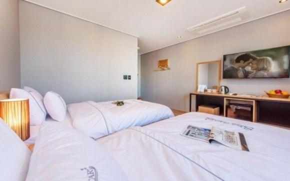 Sea Star Hostel Йосу Экстерьер фото
