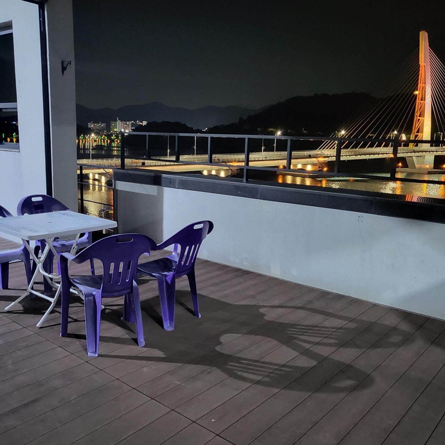 Sea Star Hostel Йосу Экстерьер фото