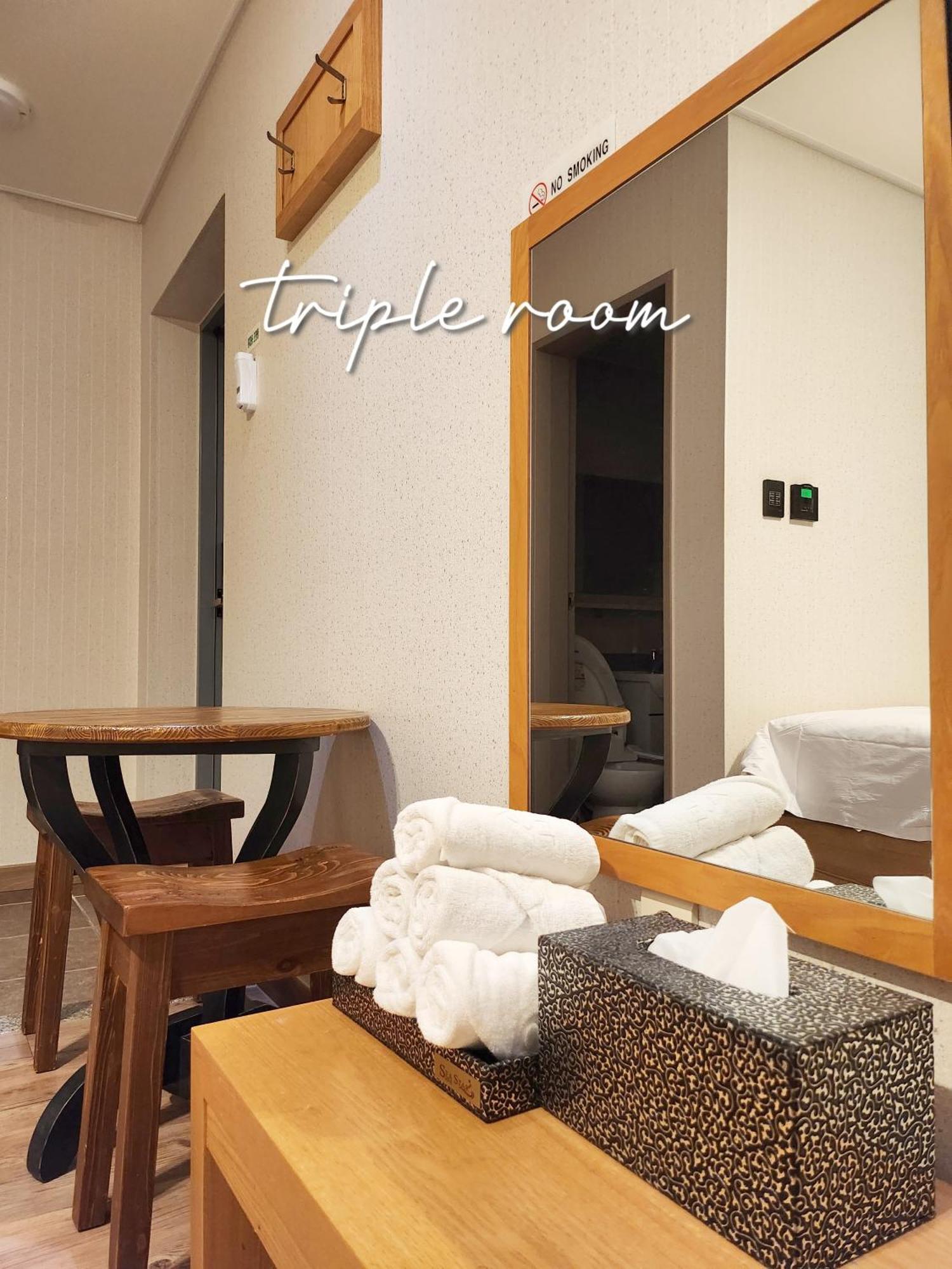 Sea Star Hostel Йосу Экстерьер фото