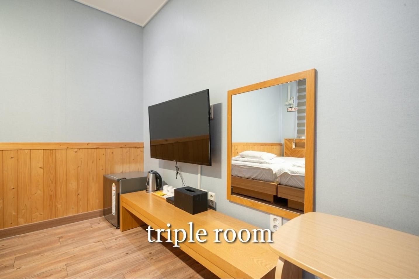 Sea Star Hostel Йосу Экстерьер фото