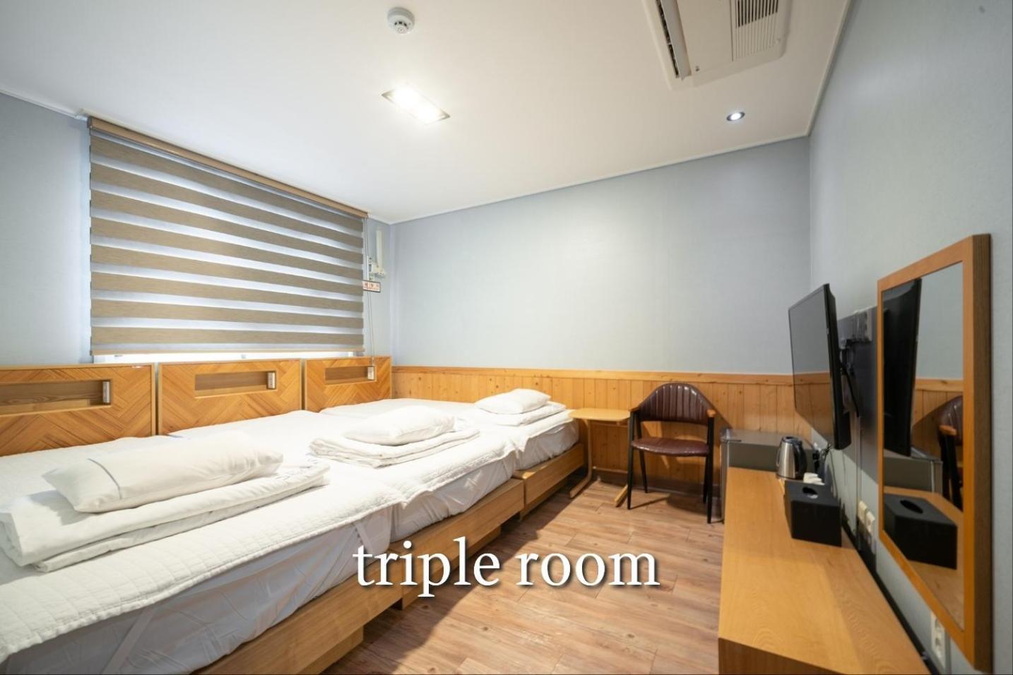 Sea Star Hostel Йосу Экстерьер фото